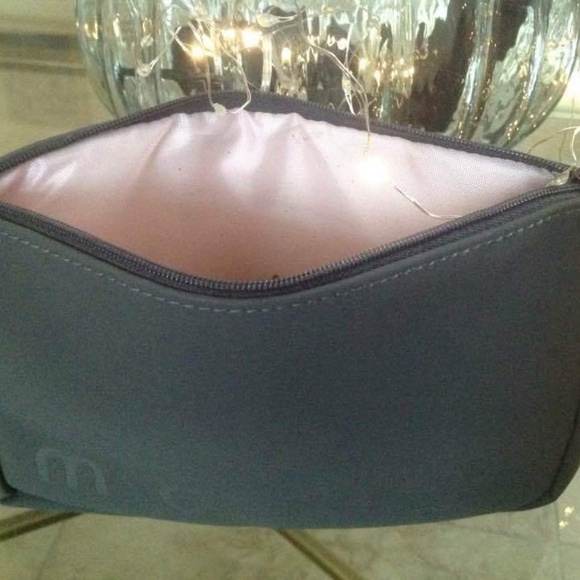 Mally Beauty Grey Cosmetics Makeup Bag - BRAND NEW - Picture 3 of 5